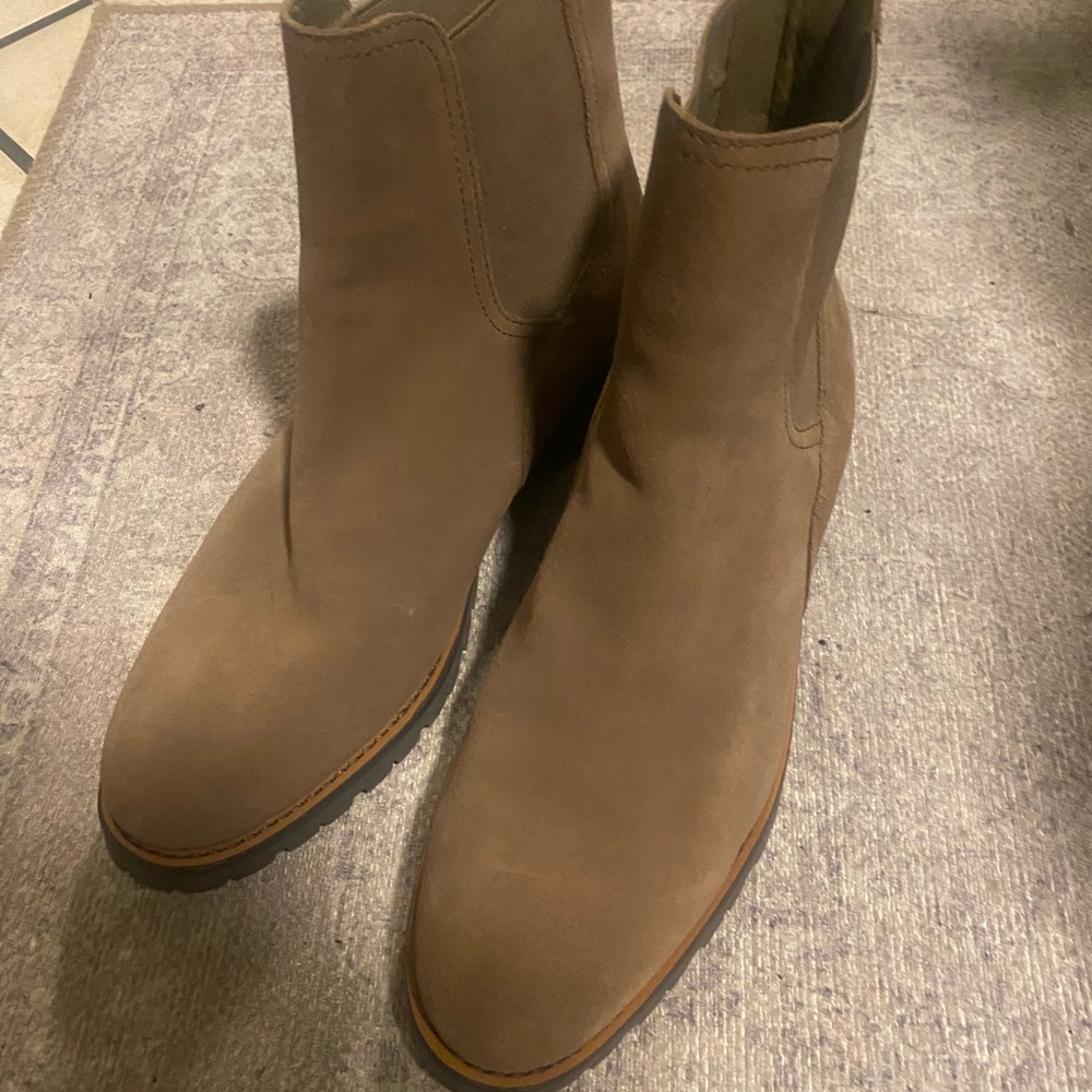 Brand new Sam Edelman boots